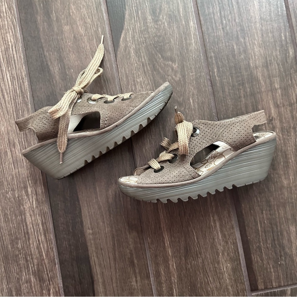 FLY London Luna Perforated Suede Lace-Up Wedge Sandals Sz 8/8.5